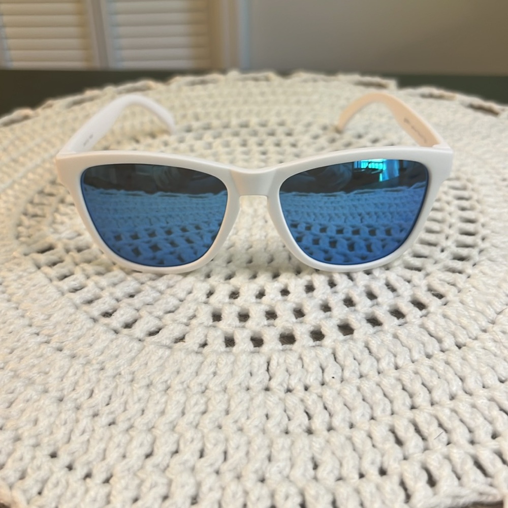 Goodr Sunglasses - Iced by Yeti